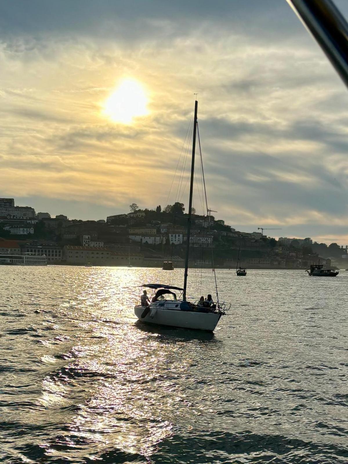 Bateau-hôtel Navegar No Douro - Navegacao E Turismo Unipessoal, Lda Vila Nova de Gaia